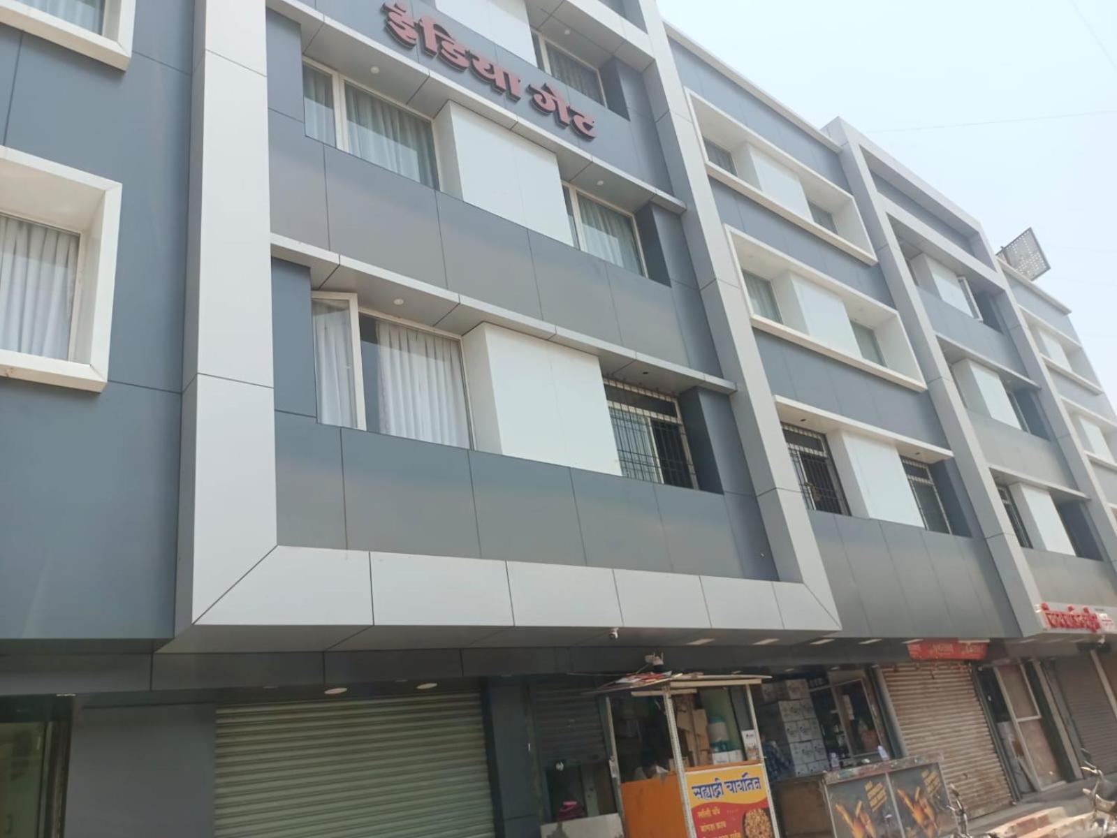 Hotel India Gate Narhe, Poona Buitenkant foto