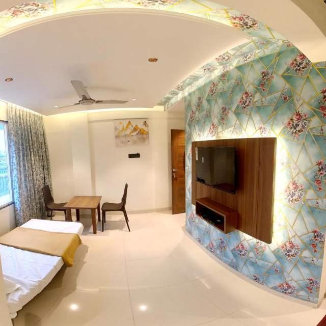 Hotel India Gate Narhe, Poona Buitenkant foto