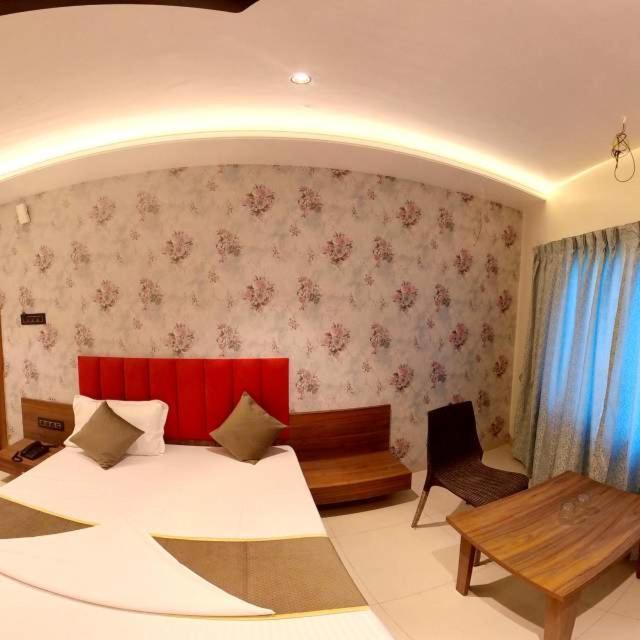 Hotel India Gate Narhe, Poona Buitenkant foto