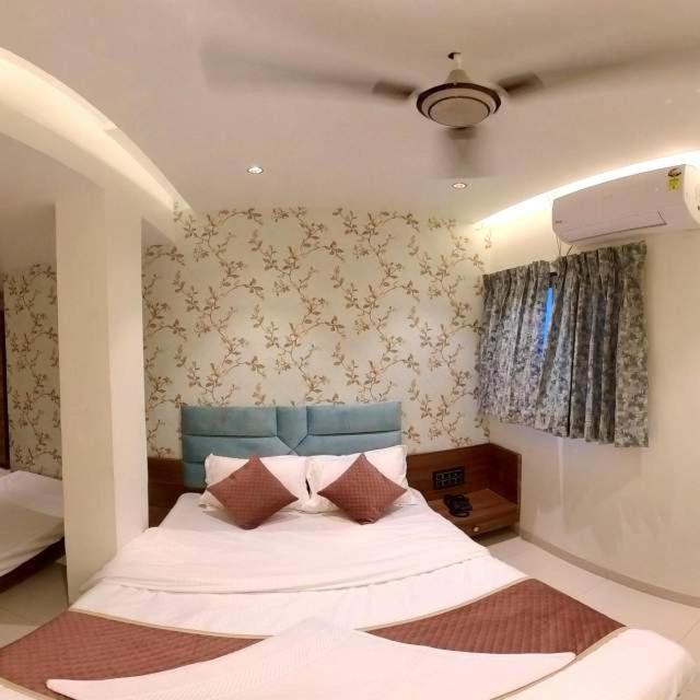 Hotel India Gate Narhe, Poona Buitenkant foto