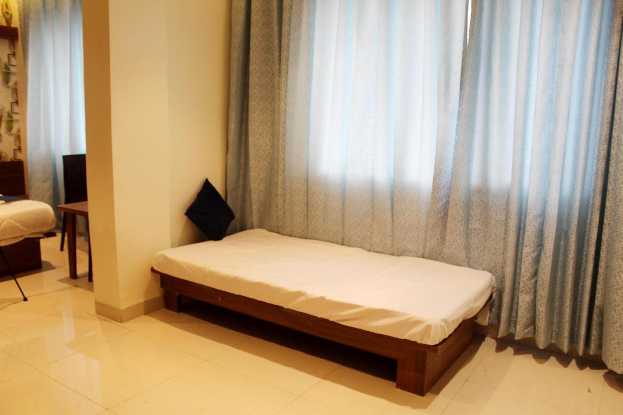 Hotel India Gate Narhe, Poona Buitenkant foto